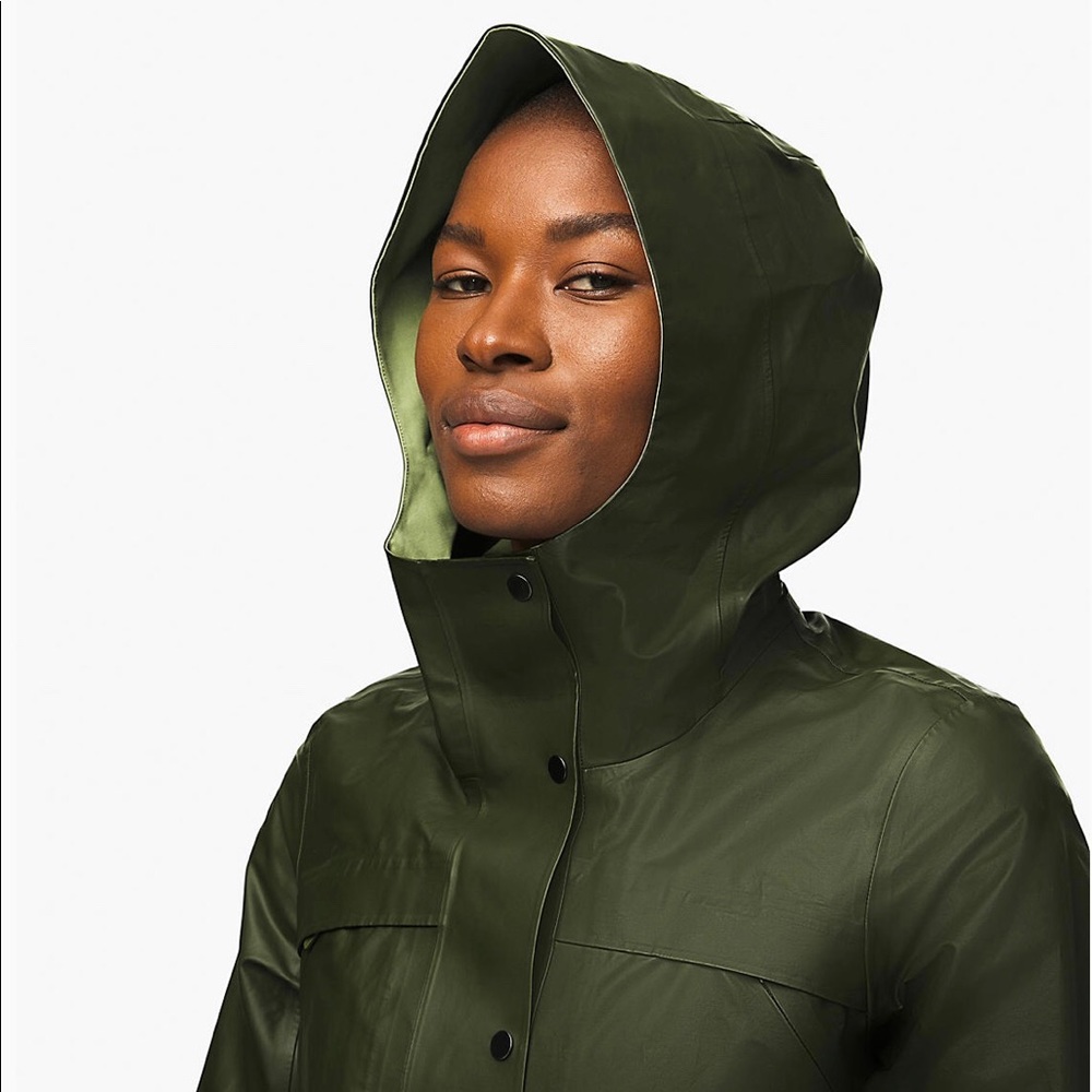 Lululemon Into The Drizzle Rain Jacket Green NWT - Picture 7 of 7